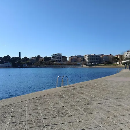 Azur Bačvice Apartment Split
