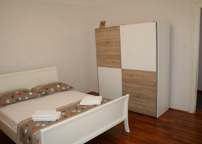 Azur Bacvice Apartment